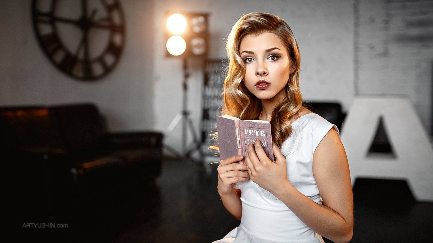 , Антон Артюшин