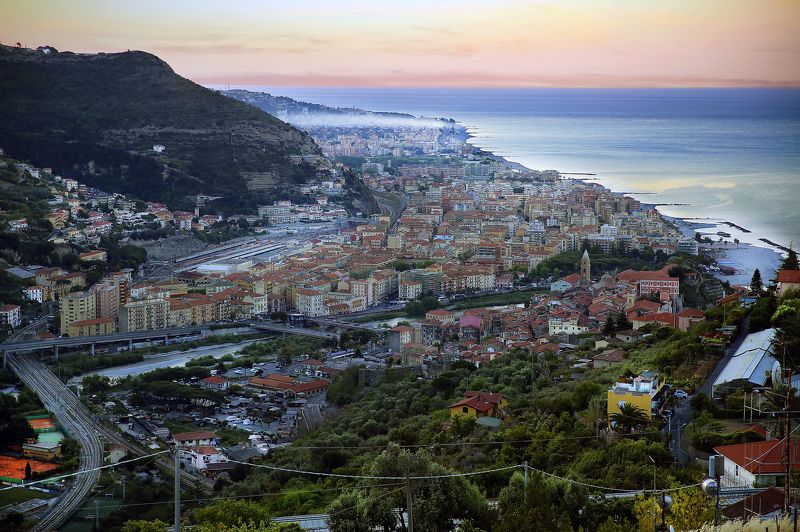 Утро Вентимильи фото превью