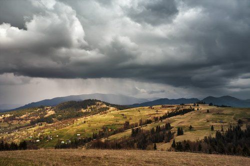 Апрельская гроза