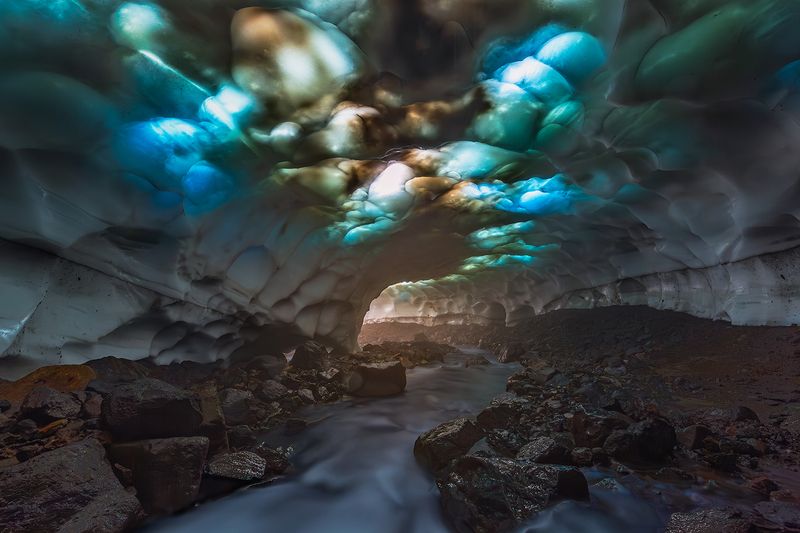 Снежные пещеры Камчатки фото превью
