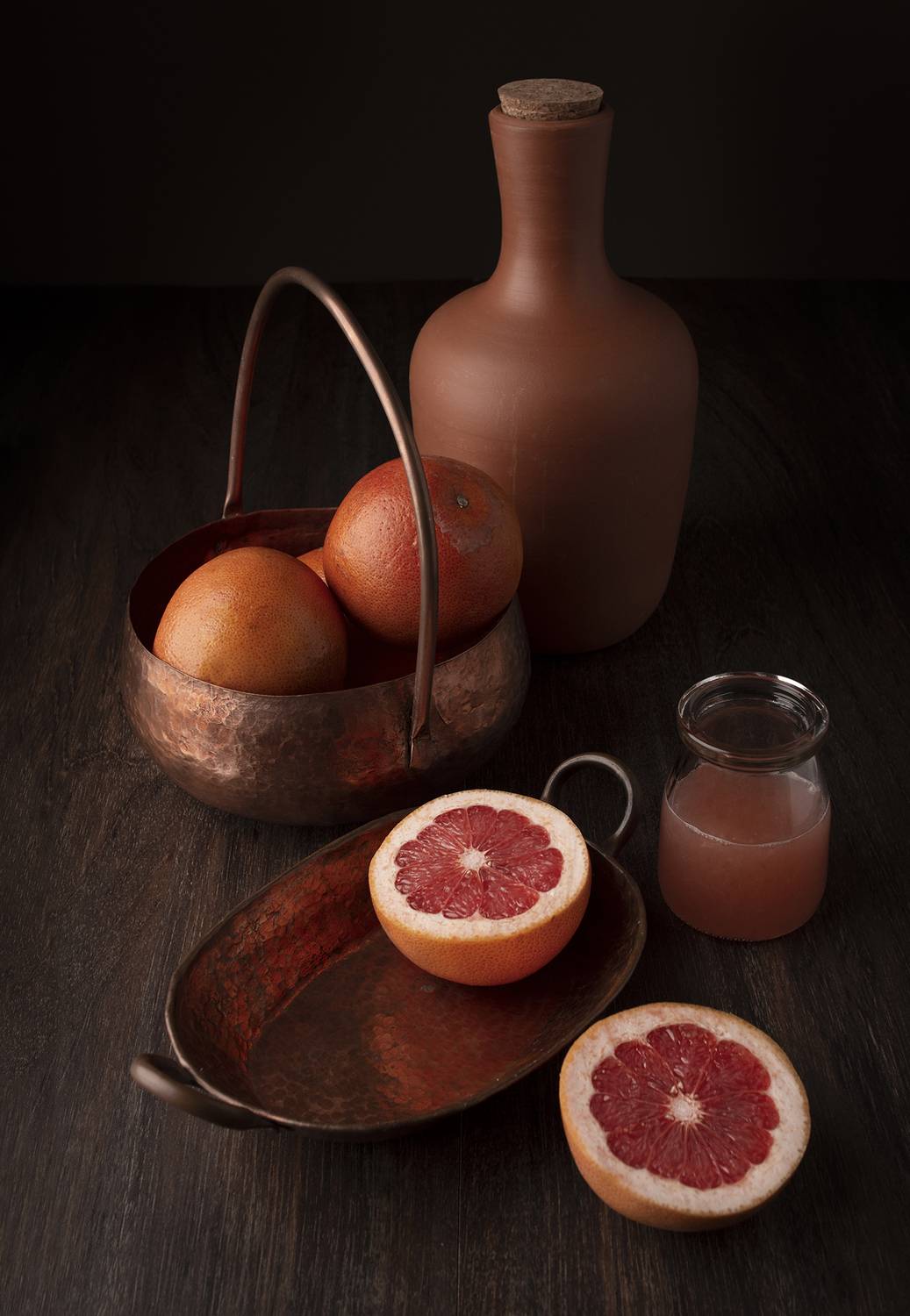 Still life, orange, blood, red, light, shadow, Maria Margareth Perfoncio