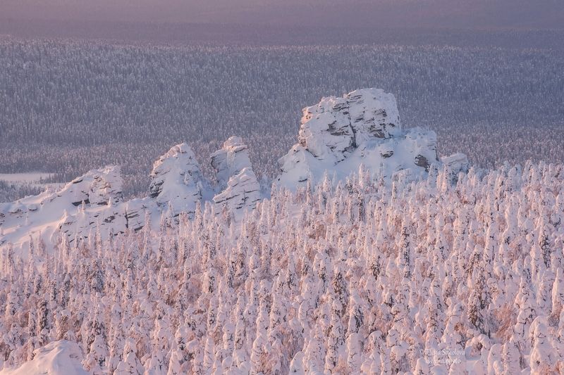 Розовое утро на Помяненном камне фото превью