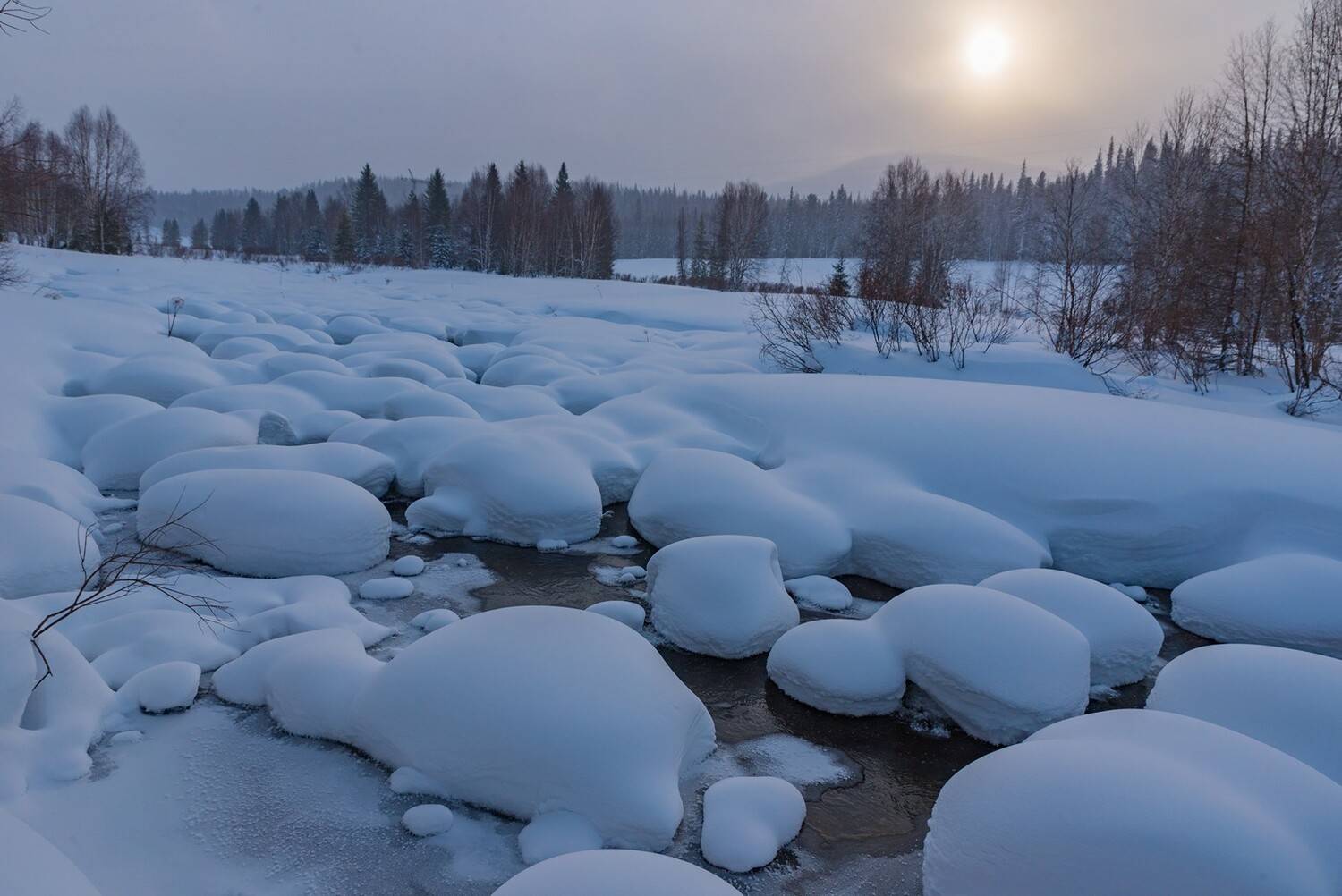 ручей, зима, снег, камни, шапки, вода, мороз, кружак, Мальцев Юрий