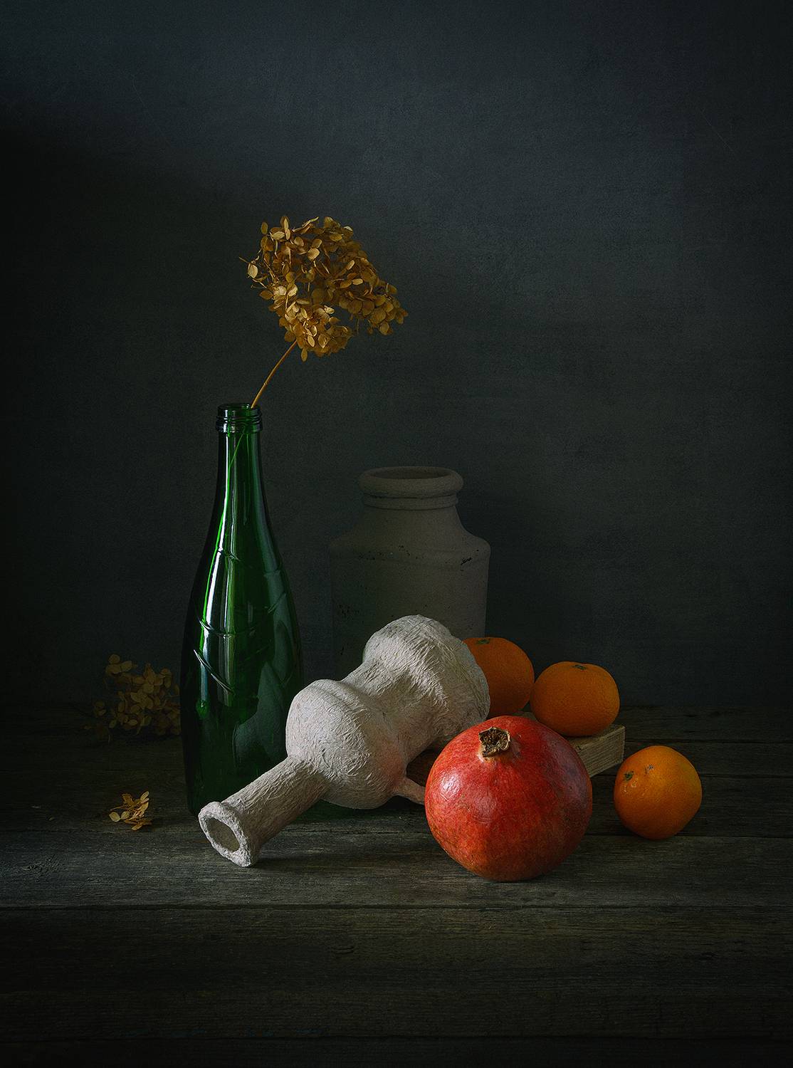 бутылка, банка, гранат, мандарины, Алексей Бычков