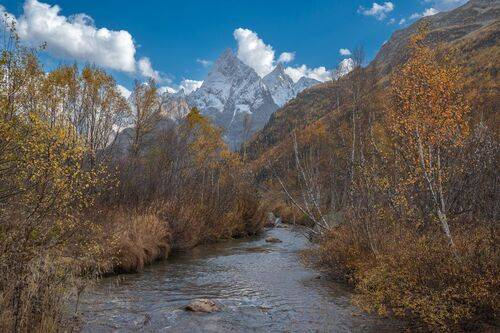 ОСЕНЬ В ГОНАЧХИРСКОМ УЩЕЛЬЕ