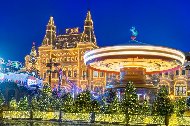 новый год, красная площадь, карусель, москва Новогодняя карусель на Красной площади фото превью