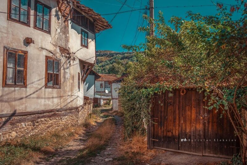 travel,lovech,varosha,light,street,old,building Travel фото превью