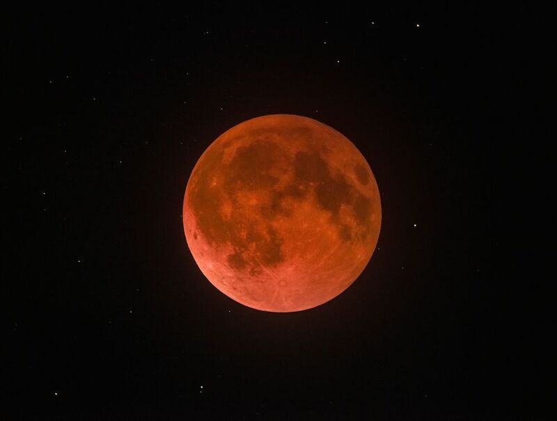 затмение луна ночь астрофото уральскийфотограф  Лунное затмение над Уралом   фото превью