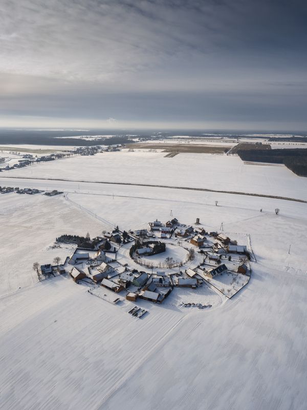 Village фото превью