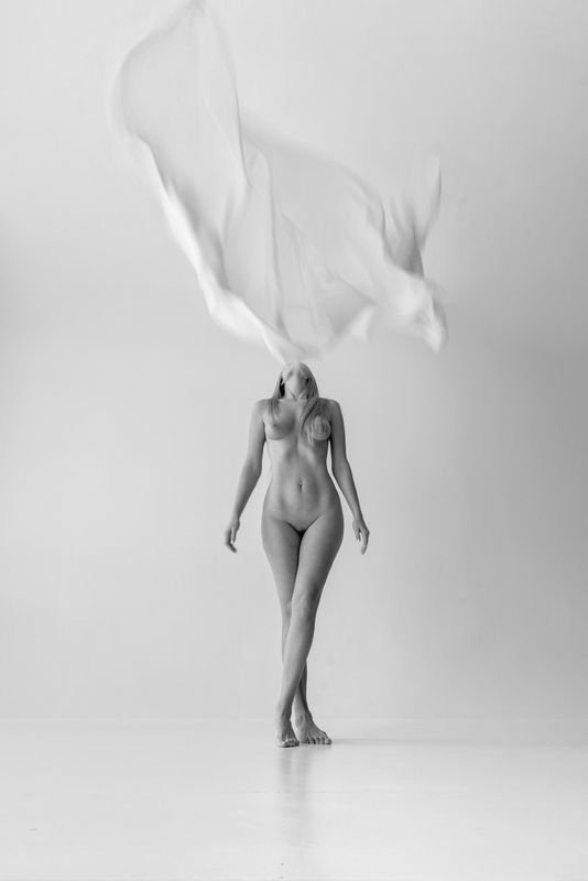 ню, эротика, портрет, девушка, жанровый портрет, nu, nu-art, nude, грудь, топлесс, модель, обнаженная, женственность, ч/б  фото превью