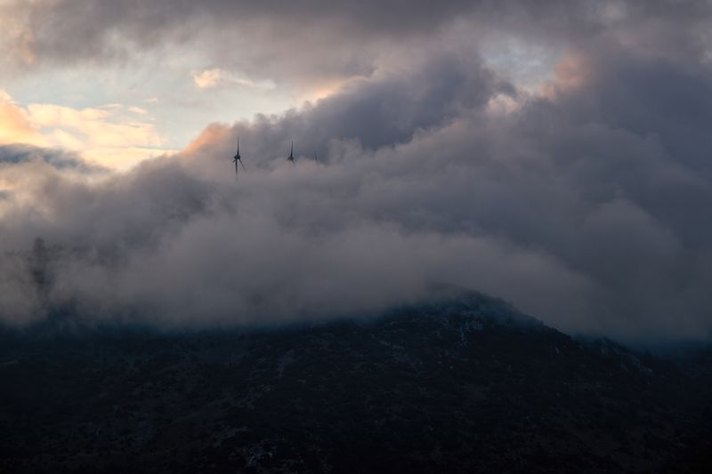 #windmill #hills #mountain #sea #gulf #bay #sky #clouds Cloudmills фото превью