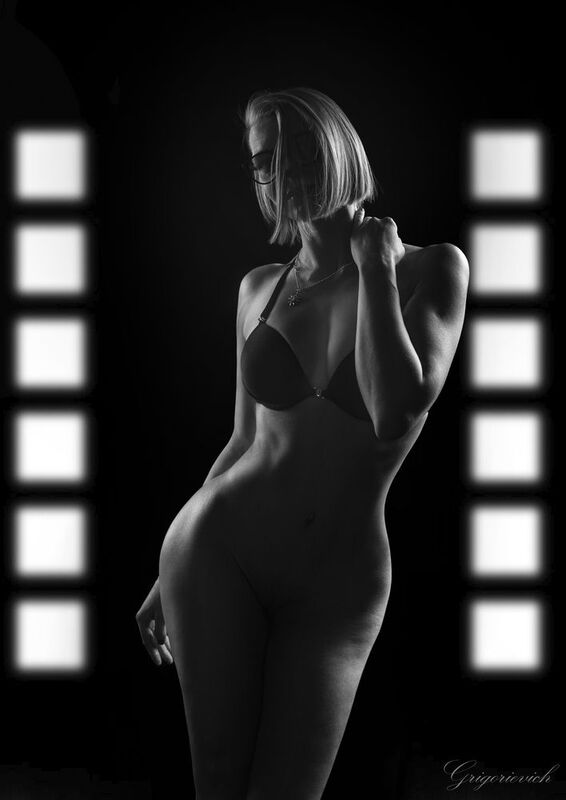 девушка. портрет. красота. фигура Надежда фото превью