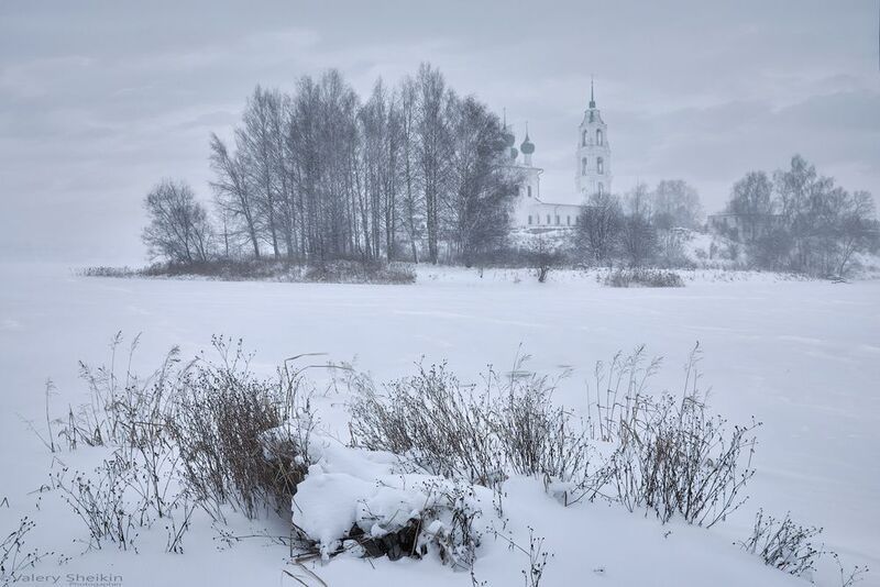 Середина зимы. Троицкая церковь. фото превью
