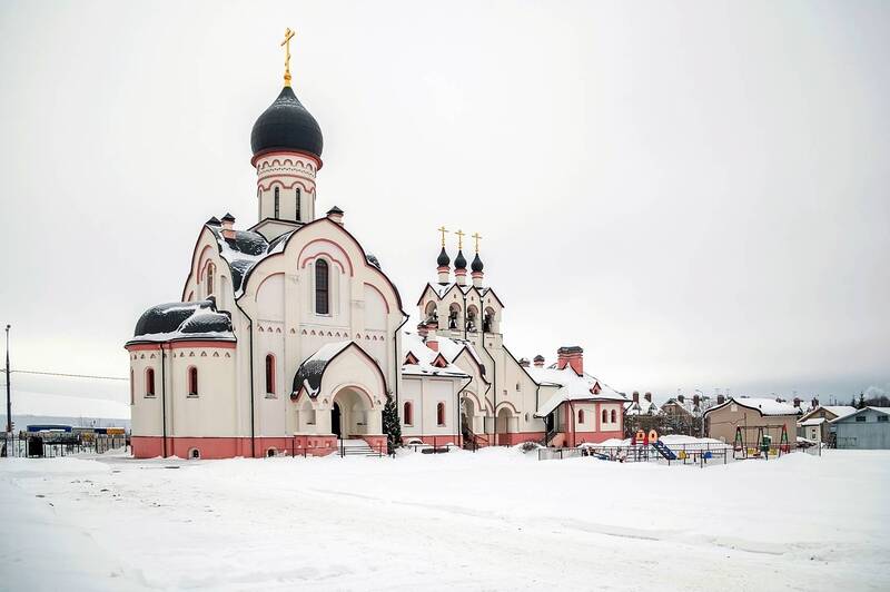 Храм Великомученика и целителя Пантелеймона фото превью