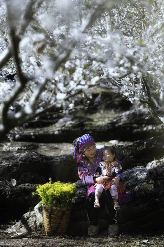Mother and daughter фото превью