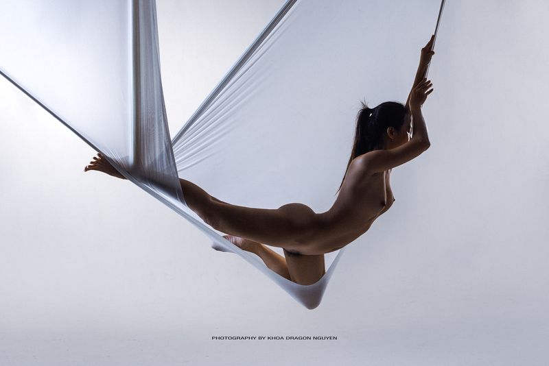 Nude, Nude Art Hang фото превью