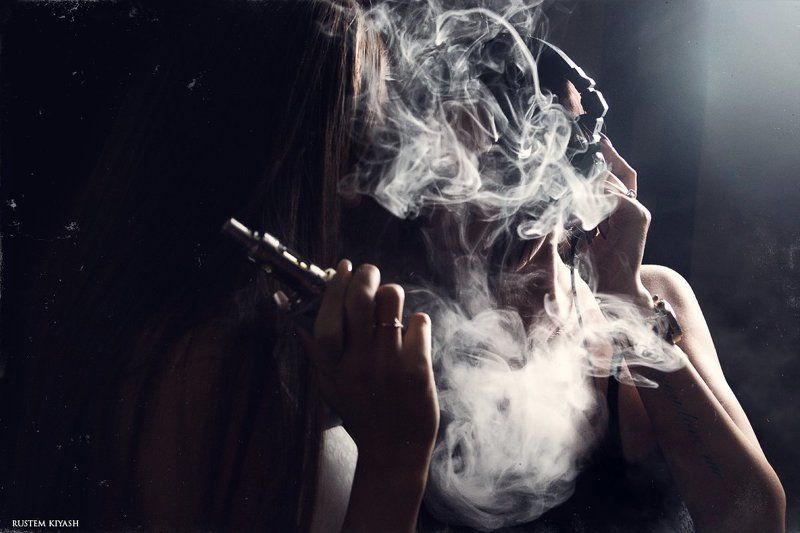 Девушка Smoke фото превью