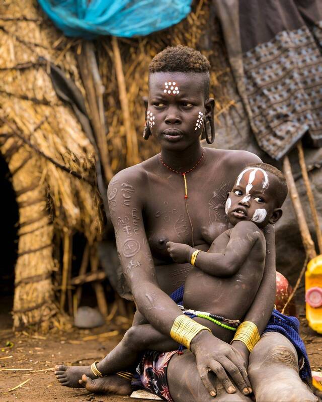Женщины племени Мурси фото превью