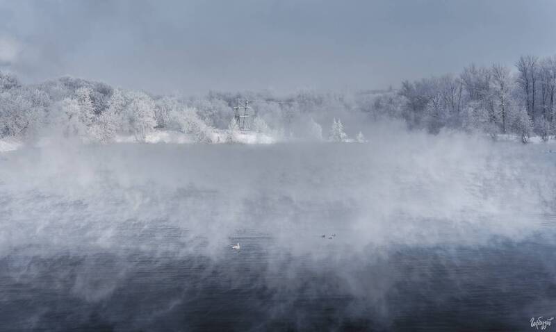 Утренний туман на озере Горячка фото превью