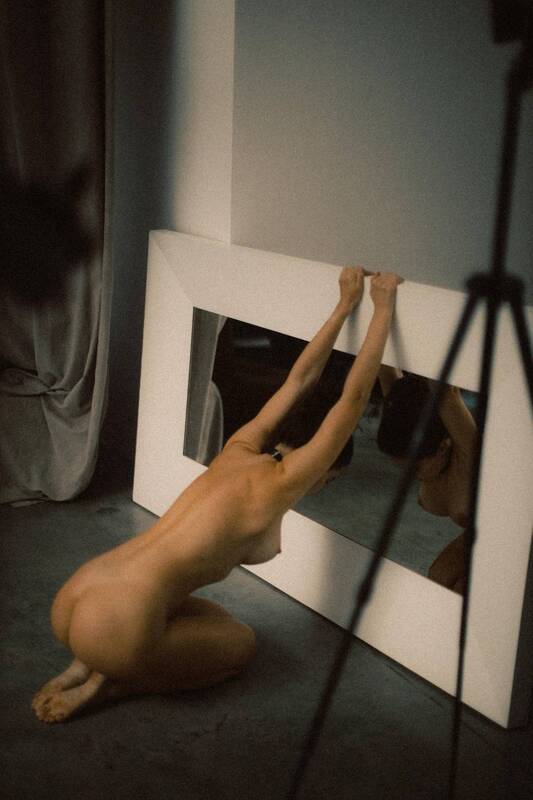 nude, art, sensual, naked, woman, model, young, sexy, sensuality, lovely, pose, studio, minimalism, fine, erotic, boudoir, yoga, intimacy, horny, intimate, video, backstage, * * * фото превью