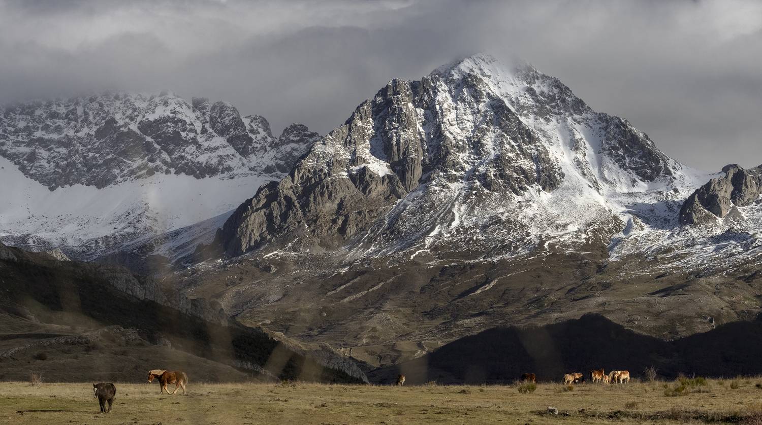 photo, photography, picture, land, landscape, nature, autumn, river, color, mood , colorful, snow, winter,color,nobody,mountains,storm, jimenez millan samuel