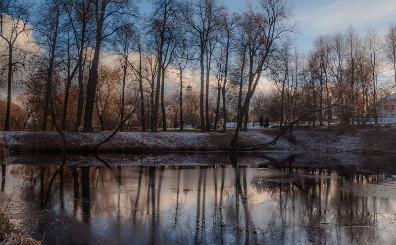 город,пейзаж В городском парке фото превью