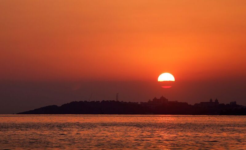 На закате дня фото превью