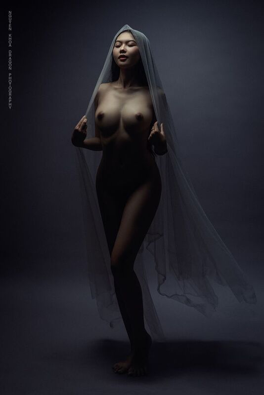 Nude, Nude Art Top down light фото превью