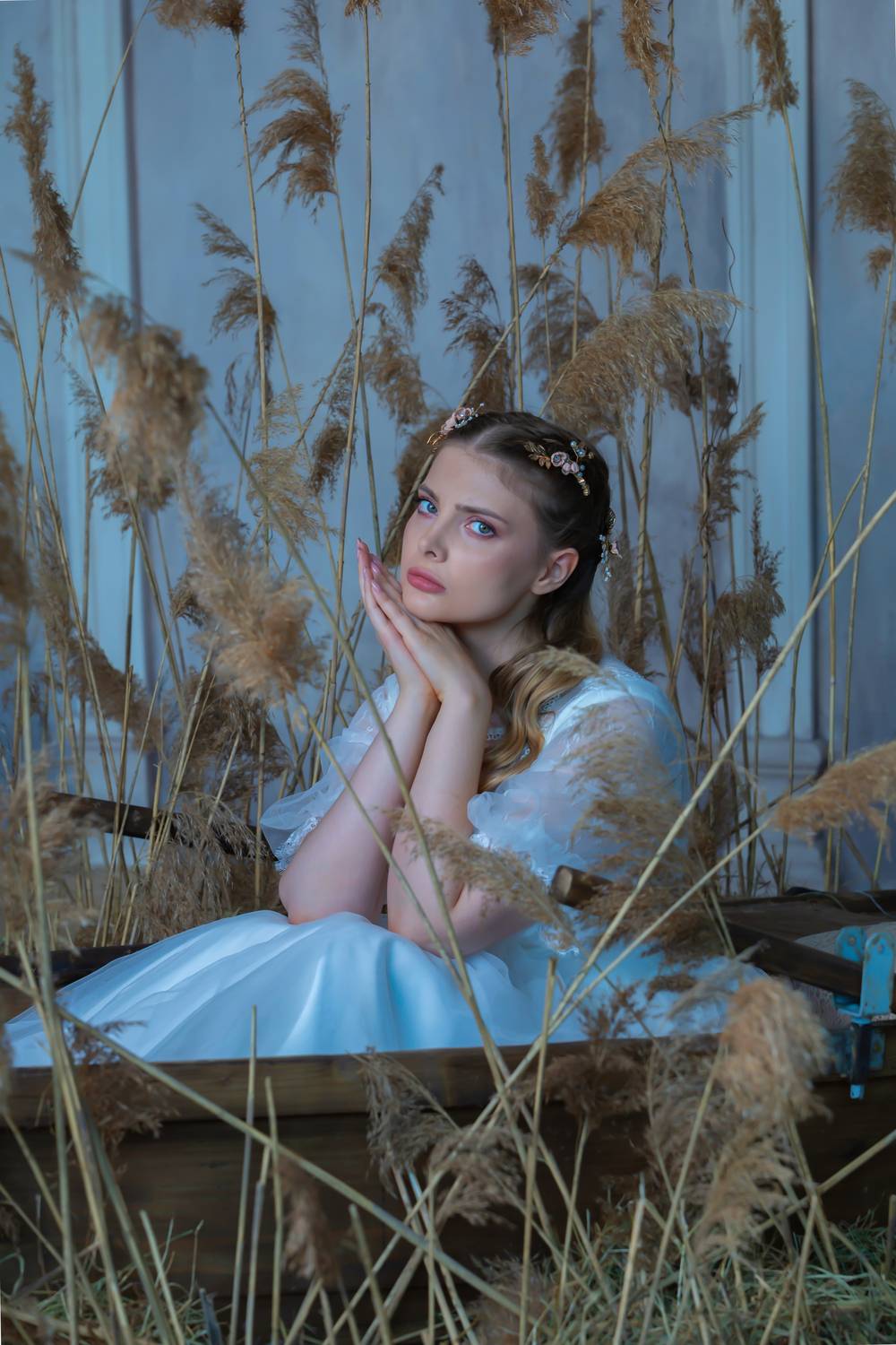 Постановка, студия, невеста, венчальное платье, красивая девушка, белое платье, Герцен Наталья