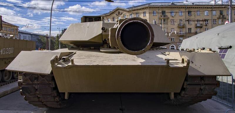 Трофейный танк Abrams фото превью