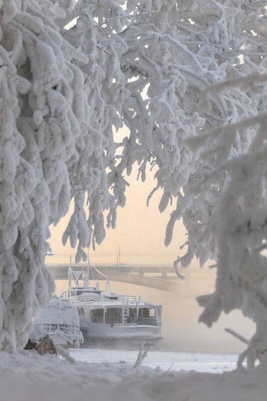 Зимняя сказка на реке фото превью