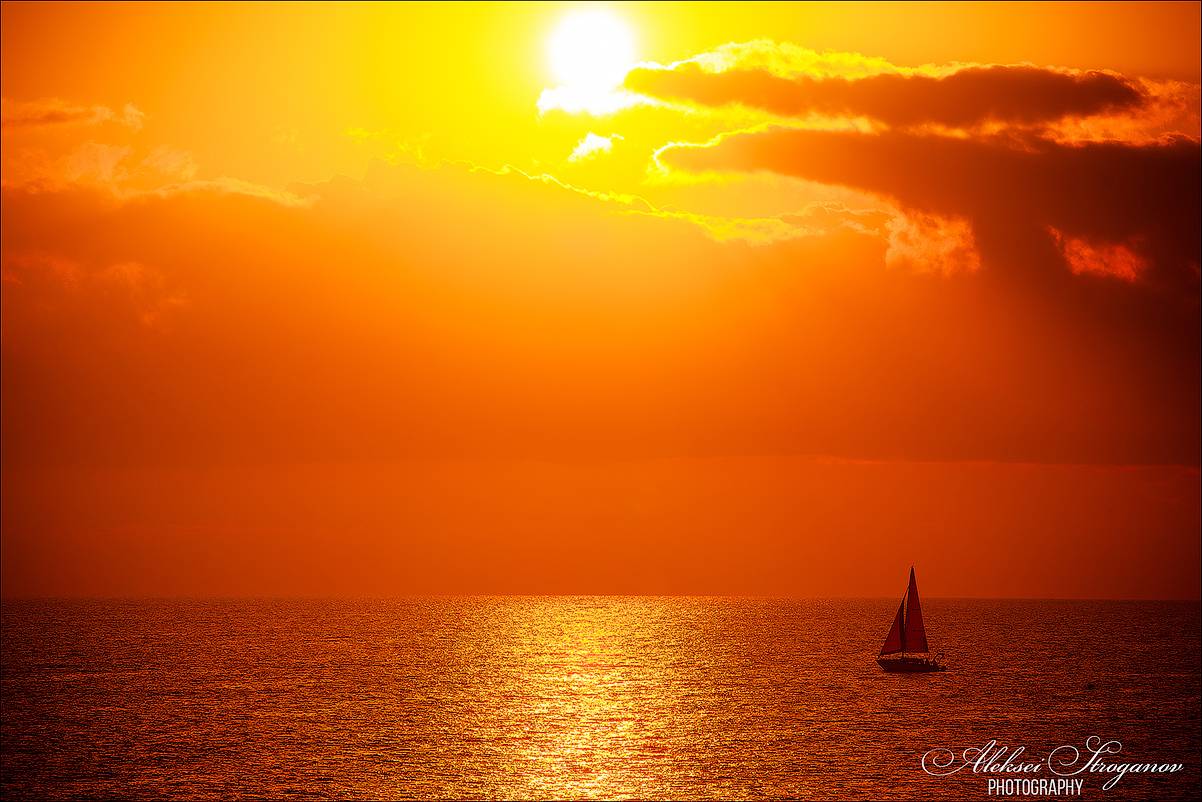 рассвет, море, яхта, парусник, испания, торревьеха, фотограф в испании, морской пейзаж, Строганов Алексей