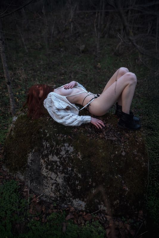 #portrait #girl #mood #night #light #shadow #aesthetics #fineartphotography Nyuta фото превью