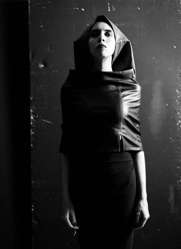 Автопортрет фото превью