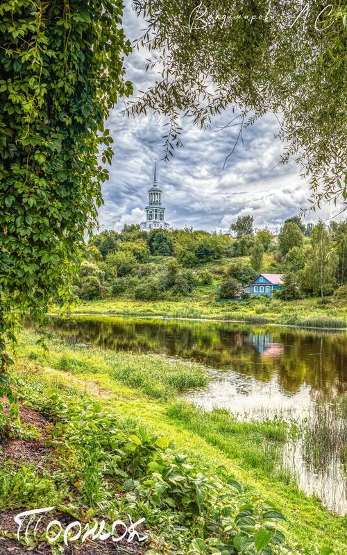 река тверца торжок церковь спаса нерукотворного образа Вдоль реки Тверцы. фото превью