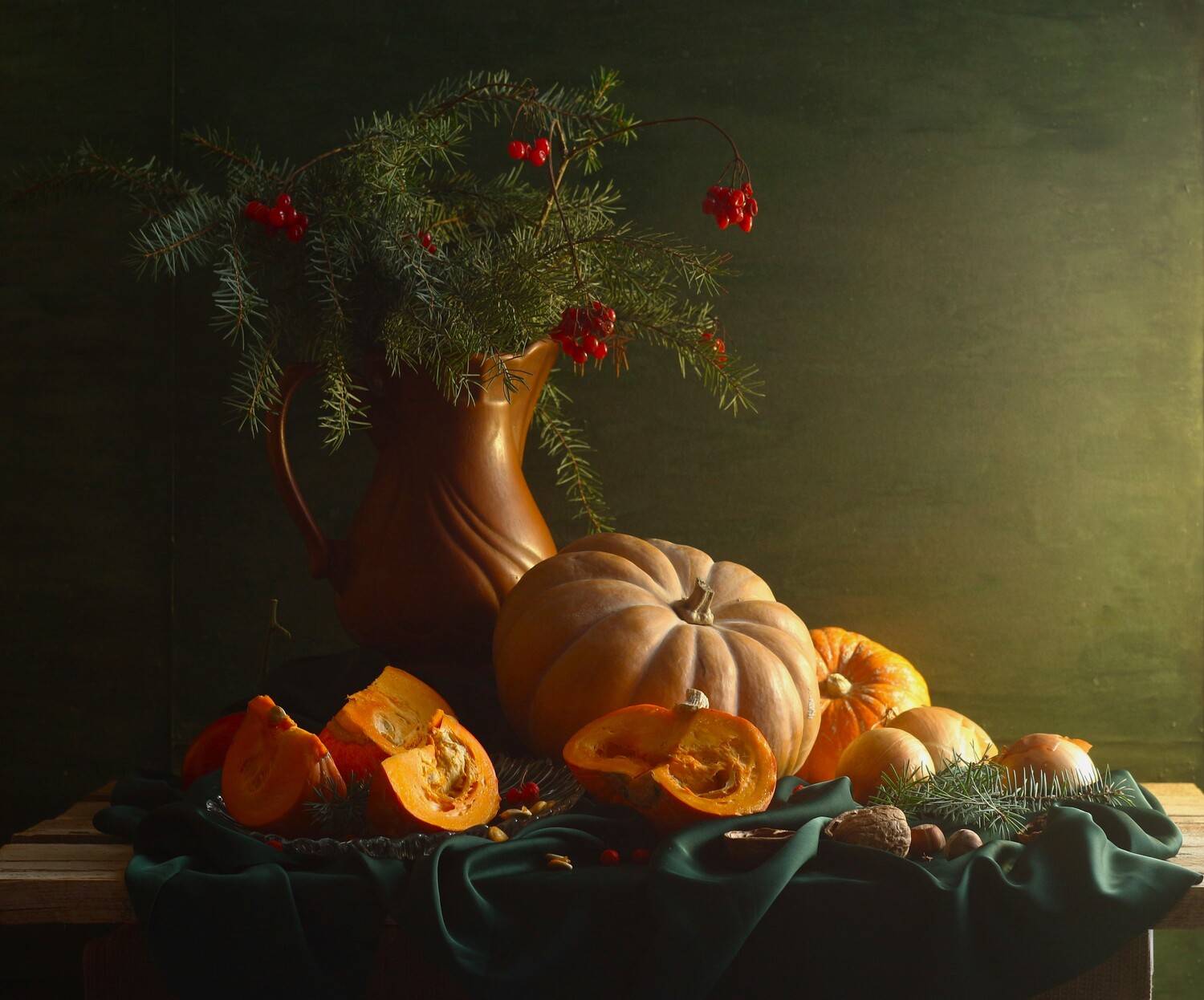 , Людмила Хрусталева*