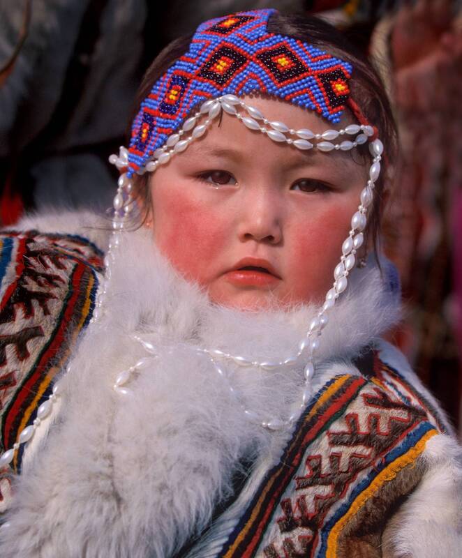 Праздничный наряд ненецкой девочки фото превью