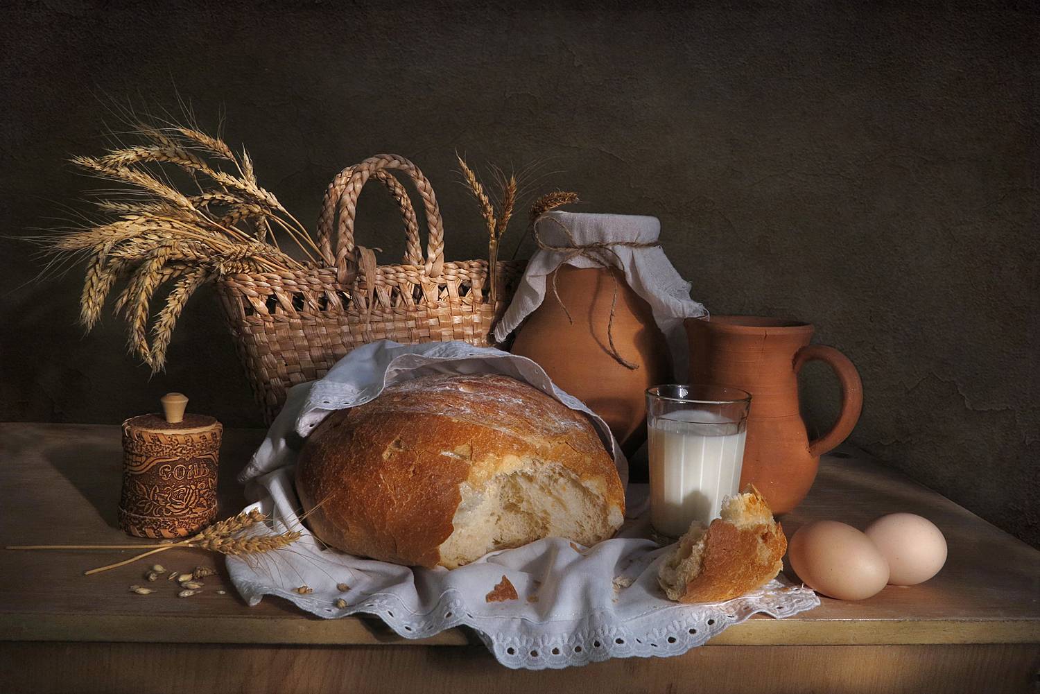 натюрморт,хлеб.соль,колоски.корзина,молоко,кувшин,яйца, Алла Шевченко