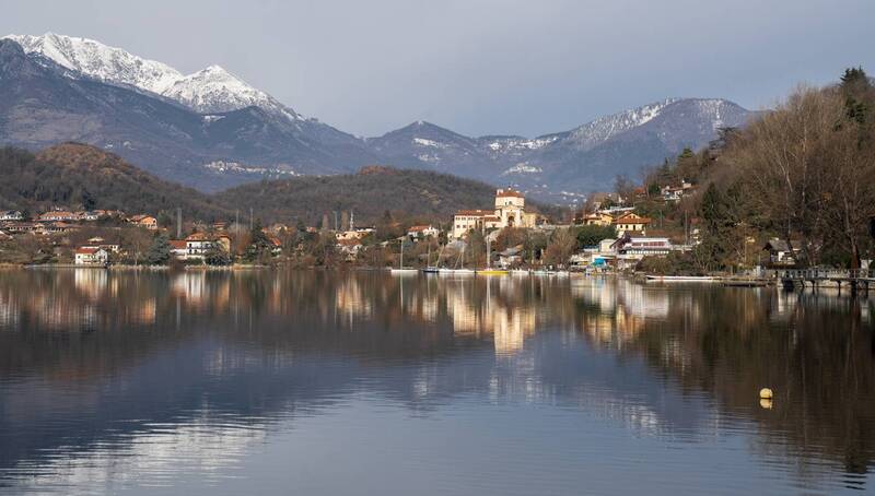 Lago Grande di Avigliana, Italy фото превью