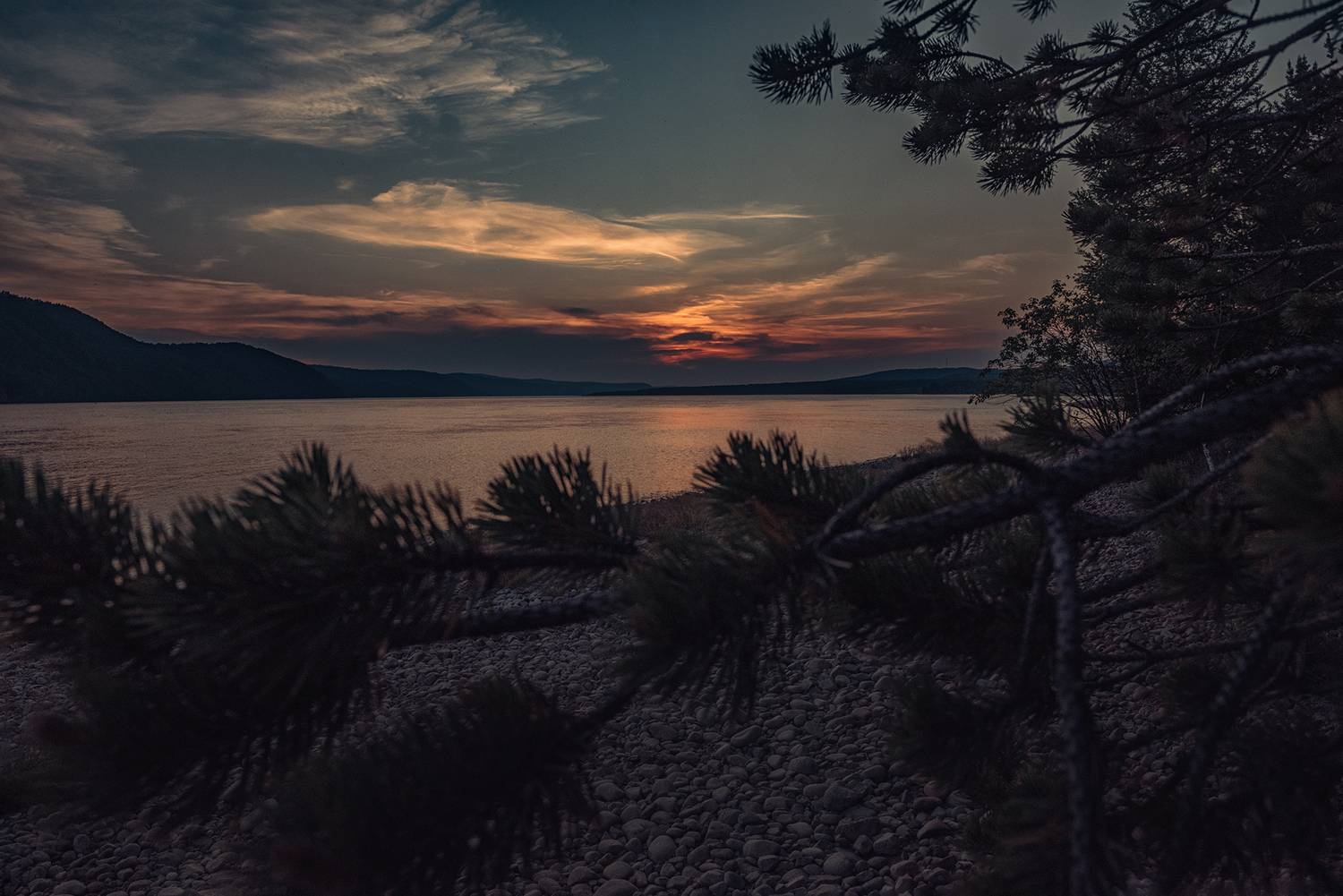 Ангара закат,  Мария