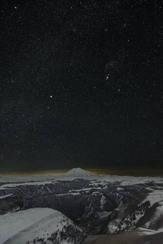 Ночной Эльбрус