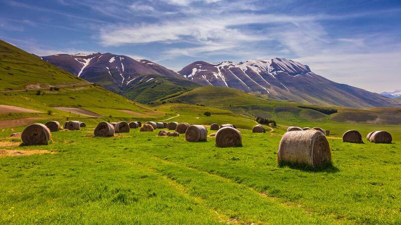 pian perduto, italy, abruzzo, mountains, valley, spring, meadows, Early spring Pian Perduto фото превью