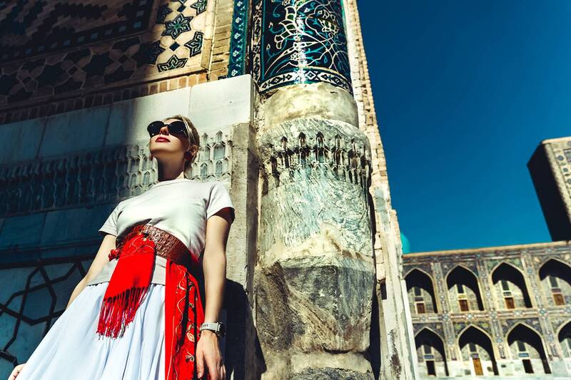 woman, portrait, fashion, beauty, outdoors Every tile is a pattern, every outfit is a story фото превью