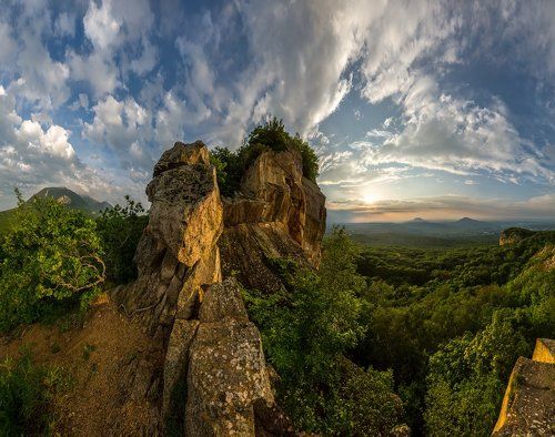 Скальный хребет горы Острогорки.