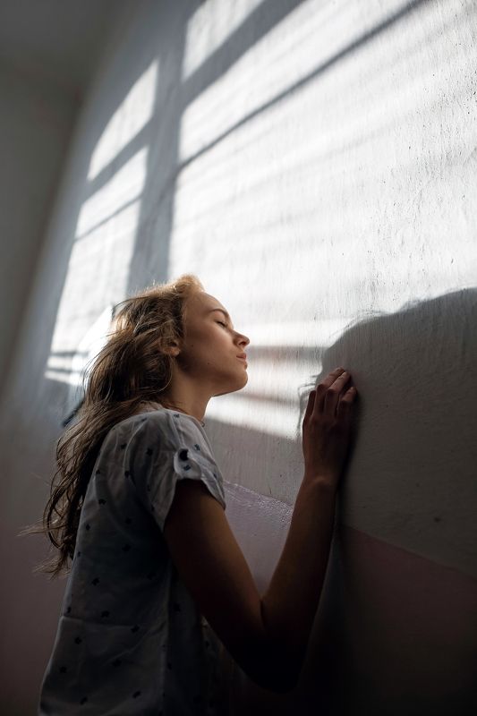 Чувствуя свет фото превью