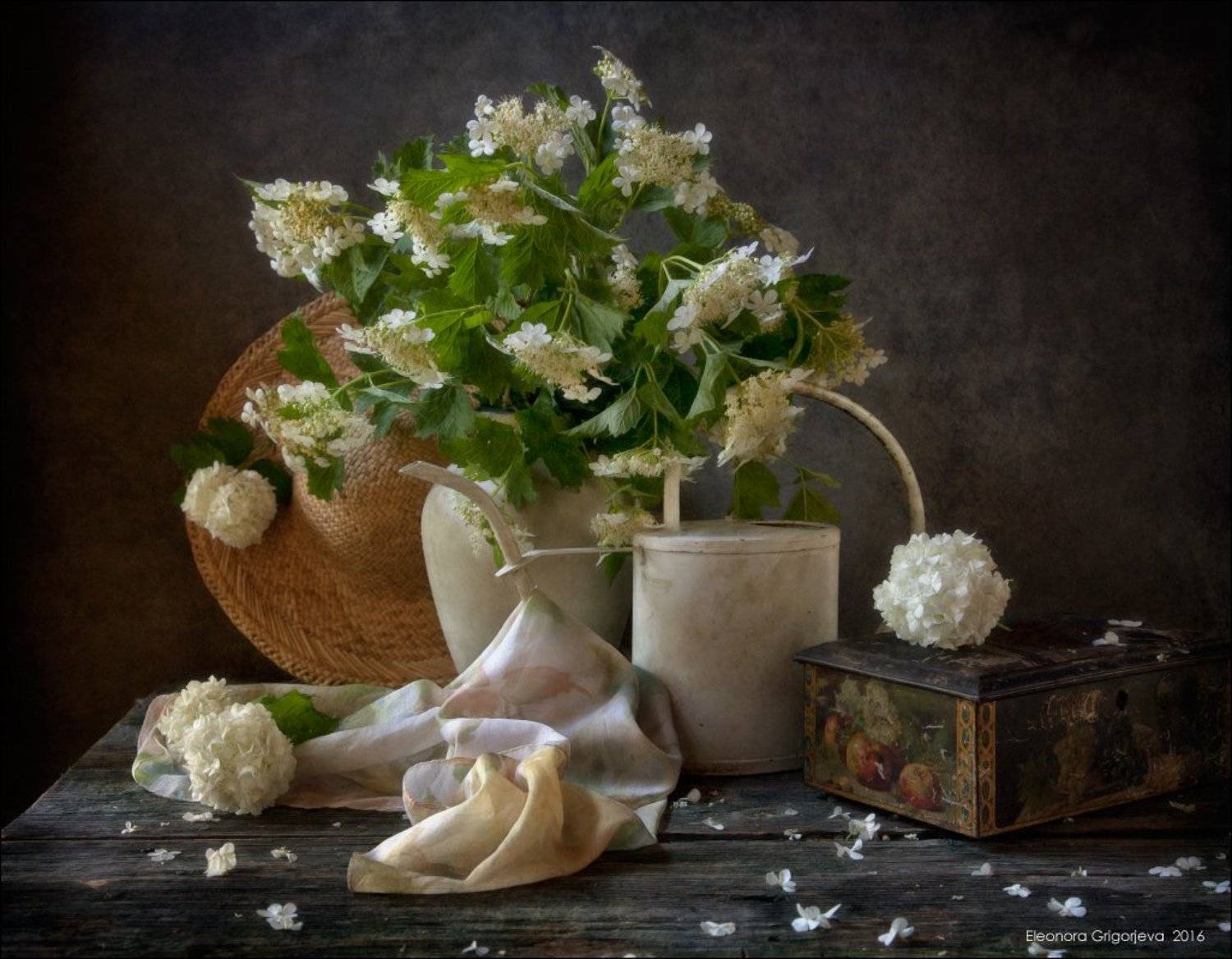 Белый цвет, Бульденеж, Июнь, Калина, Лейка, Лето, Натюрморт, Солоенная шляпка, Eleonora Grigorjeva