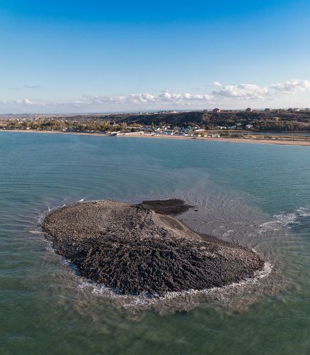 Грязевой вулкан в Азовском море