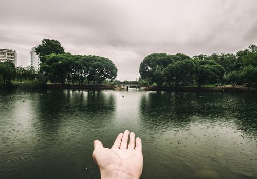 кажется дождик пошел 