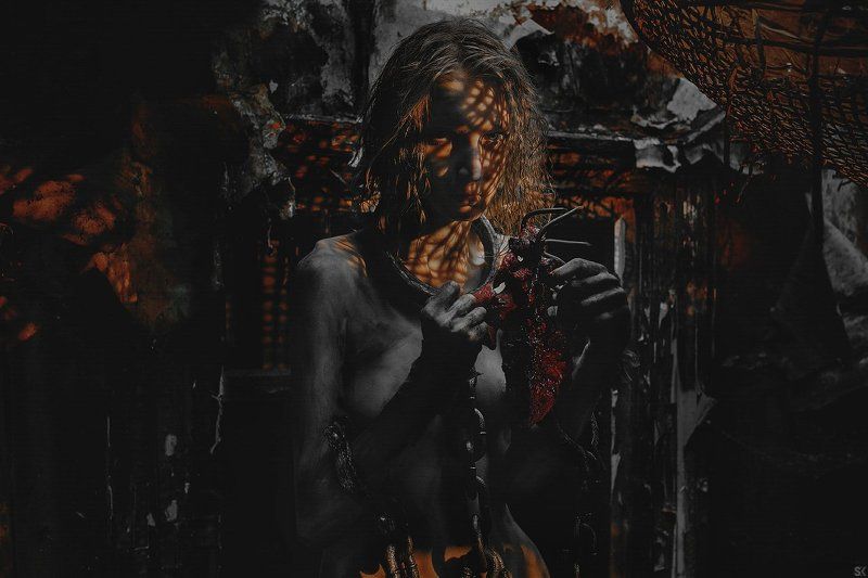 horror,fear,bloud,light,red,hanger,страх,dark,боль,хоррор, ужас, кровь, мясо, тьма \