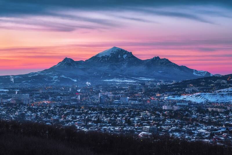 кавказ, кавказские минеральные воды, кмв, пятигорск, гора, бештау, машук, город под горой, город на закате, зимний город Зимний закат фото превью